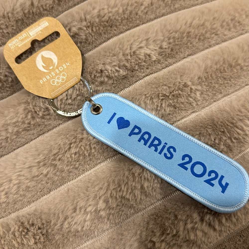 Paris 2024 Olympics keychain NWT key ring France